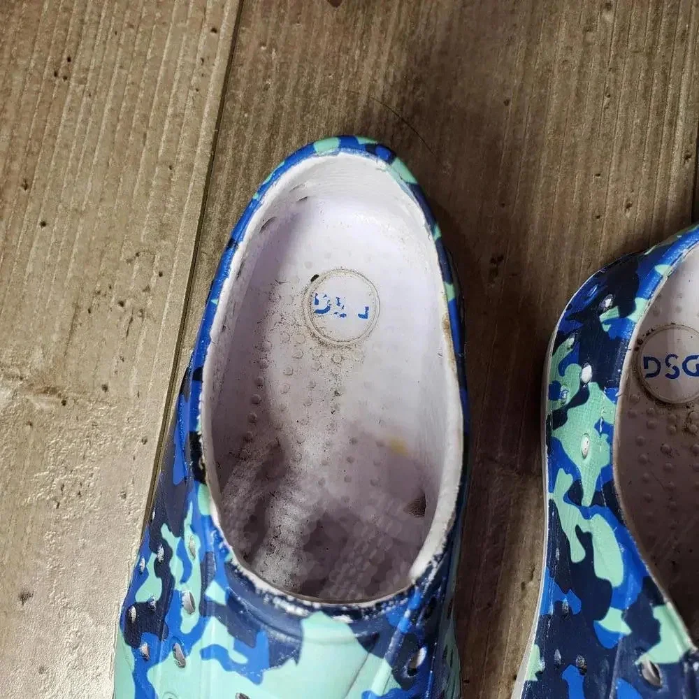 Dick's Sporting Goods DSG Kids Slip On Shoes Blue White Camo Size 8 Toddler Boy